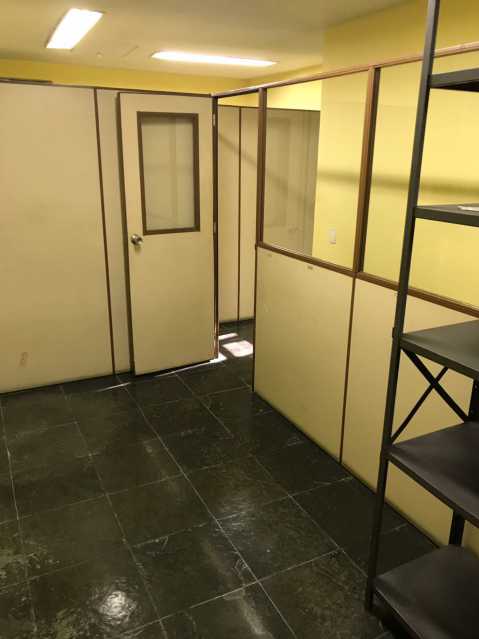 Conheça f169db51-562a-43ca-8a73-8beb33 do imóvel - 2 Excelentes Salas Comerciais sendo 1 com 75 M2 e outra com 30 M2, podendo serem juntas ou separadas, com Extraordinária Localização, Próxima Av. Brasil, Centro do Rio, Campo Vasco da Gama e Linha Vermelha, Aceitamos Proposta. - MCOML1005 - 24 f169db51-562a-43ca-8a73-8beb33 - 2 Excelentes Salas Comerciais sendo 1 com 75 M2 e outra com 30 M2, podendo serem juntas ou separadas, com Extraordinária Localização, Próxima Av. Brasil, Centro do Rio, Campo Vasco da Gama e Linha Vermelha, Aceitamos Proposta. - MCOML1005 - 24