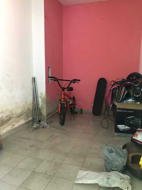 Conheça 89904669-e016-4e33-85d1-62d1a6 do imóvel - EXCELENTE CASA CONDOMÍNIO EXTRAORDINÁRIO, MUITO SILENCIOSO COM 2 QUARTOS GRANDES, DEPENDÊNCIAS COMPLETAS, ÁREA DE SERVIÇO, COZINHA AMPLA, SALA 2 AMBIENTES FANTÁSTICA COM JANELÃO, PISCINA, VARANDA -> EXCELENTE OPORTUNIDADE <- PREÇO SEM IGUAL - MCASV3011 - 22 89904669-e016-4e33-85d1-62d1a6 - EXCELENTE CASA CONDOMÍNIO EXTRAORDINÁRIO, MUITO SILENCIOSO COM 2 QUARTOS GRANDES, DEPENDÊNCIAS COMPLETAS, ÁREA DE SERVIÇO, COZINHA AMPLA, SALA 2 AMBIENTES FANTÁSTICA COM JANELÃO, PISCINA, VARANDA -> EXCELENTE OPORTUNIDADE <- PREÇO SEM IGUAL - MCASV3011 - 22