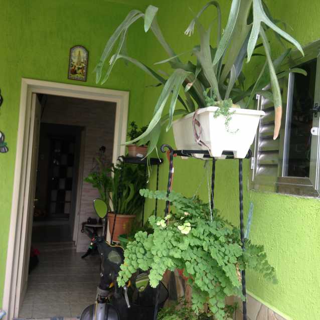 Conheça Foto 26-11-18 16 51 52 do imóvel - BOA CASA GEMINA LINEAR COM GARAGEM, SALA 2 QUARTOS EM PISO FRIO, TOTALMENTE ATUALIZADA, COM ÁREA GOURMET TOTALMENTE INDEPENDENTE DA CASA, INCLUSIVE A ENTRADA LATERAL, DEPENDÊNCIAS COMPLETAS NO CENTRO DA TAQUARA - MCASV2005 - 6 Foto 26-11-18 16 51 52 - BOA CASA GEMINA LINEAR COM GARAGEM, SALA 2 QUARTOS EM PISO FRIO, TOTALMENTE ATUALIZADA, COM ÁREA GOURMET TOTALMENTE INDEPENDENTE DA CASA, INCLUSIVE A ENTRADA LATERAL, DEPENDÊNCIAS COMPLETAS NO CENTRO DA TAQUARA - MCASV2005 - 6