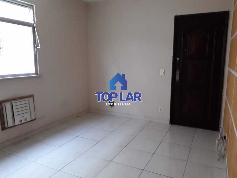 Conheça 02 do imóvel - Exc. Apto VAZIO, de sala e 1qto com armário e ar cond., coz. separada da área, bh. com blindex e gar. na escritura! ( Junto ao Polo Gastronômico de Vista Alegre ). - HAAP10010 - 3 02 - Exc. Apto VAZIO, de sala e 1qto com armário e ar cond., coz. separada da área, bh. com blindex e gar. na escritura! ( Junto ao Polo Gastronômico de Vista Alegre ). - HAAP10010 - 3