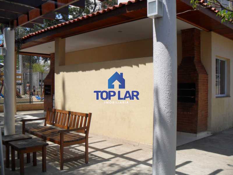 Conheça 04 do imóvel - Cond. com total segurança e infra, apto VAZIO, vrda, sla, 2qtos, bh. blindex, área com boiler, gar e elevador. (Dez - Rocha Miranda ). - HAAP20075 - 5 04 - Cond. com total segurança e infra, apto VAZIO, vrda, sla, 2qtos, bh. blindex, área com boiler, gar e elevador. (Dez - Rocha Miranda ). - HAAP20075 - 5