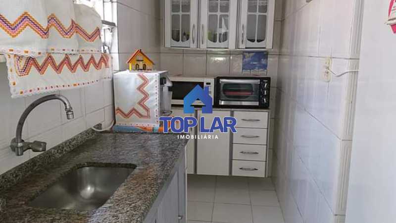 Conheça 7. do imóvel - Apartamento tipo CASA de fundos, com 01 lance de escada. Sala 2 qrts, banh social c blindex, coz. e área de serviço e terraço coberto. - HAAP20105 - 15 7. - Apartamento tipo CASA de fundos, com 01 lance de escada. Sala 2 qrts, banh social c blindex, coz. e área de serviço e terraço coberto. - HAAP20105 - 15
