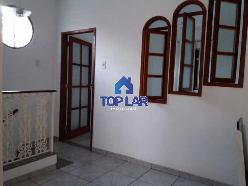 Conheça 17. do imóvel - Apartamento tipo CASA de fundos, com 01 lance de escada. Sala 2 qrts, banh social c blindex, coz. e área de serviço e terraço coberto. - HAAP20105 - 8 17. - Apartamento tipo CASA de fundos, com 01 lance de escada. Sala 2 qrts, banh social c blindex, coz. e área de serviço e terraço coberto. - HAAP20105 - 8