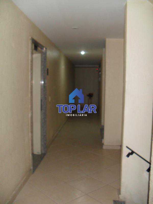 Conheça 23 do imóvel - Amplo apto - 90m², VAZIO - FTE, vrdão, slão, 02qtos - 01ste, 03bhs, coz.planej., sep.área, qto e bh.empr., gar., elev., (Prox.Center Shopping). - HAAP20109 - 24 23 - Amplo apto - 90m², VAZIO - FTE, vrdão, slão, 02qtos - 01ste, 03bhs, coz.planej., sep.área, qto e bh.empr., gar., elev., (Prox.Center Shopping). - HAAP20109 - 24