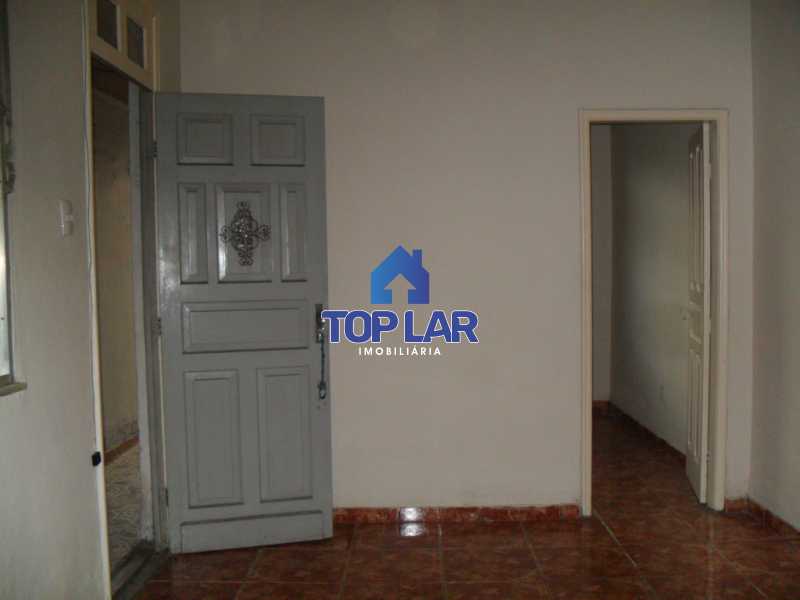 Conheça 04 do imóvel - Apto terreo, VAZIO, fte, sla, 2qtos, SEM CONDOMÍNIO. Lado bom de Ramos. - HAAP20036 - 5 04 - Apto terreo, VAZIO, fte, sla, 2qtos, SEM CONDOMÍNIO. Lado bom de Ramos. - HAAP20036 - 5
