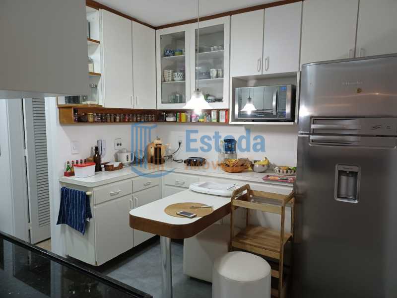 Conheça WhatsApp Image 2022-04-06 at 1 do imóvel - Cobertura 3 quartos para alugar Laranjeiras, Rio de Janeiro - R$ 4.300 - ESCO30017 - 15 WhatsApp Image 2022-04-06 at 1 - Cobertura 3 quartos para alugar Laranjeiras, Rio de Janeiro - R$ 4.300 - ESCO30017 - 15