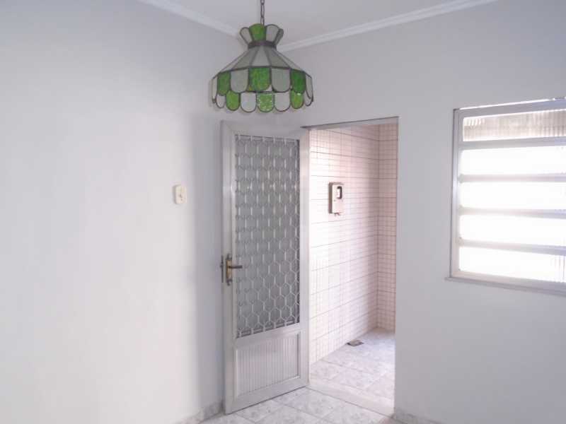 Conheça Sala do imóvel - Camarão - Rua Gonçalo Gouveia, 08 casa 02 - R$ 600,00 - CECA10035 - 5 Sala - Camarão - Rua Gonçalo Gouveia, 08 casa 02 - R$ 600,00 - CECA10035 - 5