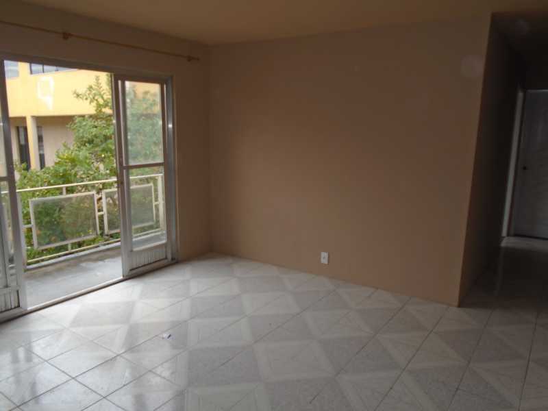 Conheça Sala do imóvel - Galo Branco - Rua Alexandrino Cunha, 149 casa 04 - R 650,00 - CECV20003 - 4 Sala - Galo Branco - Rua Alexandrino Cunha, 149 casa 04 - R 650,00 - CECV20003 - 4