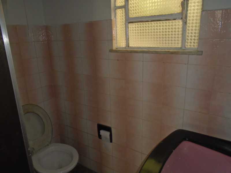 Conheça Banheiro do imóvel - Trindade - Rua Justo Brito Sanches, n 37 - R 930,00 - CECA20042 - 18 Banheiro - Trindade - Rua Justo Brito Sanches, n 37 - R 930,00 - CECA20042 - 18