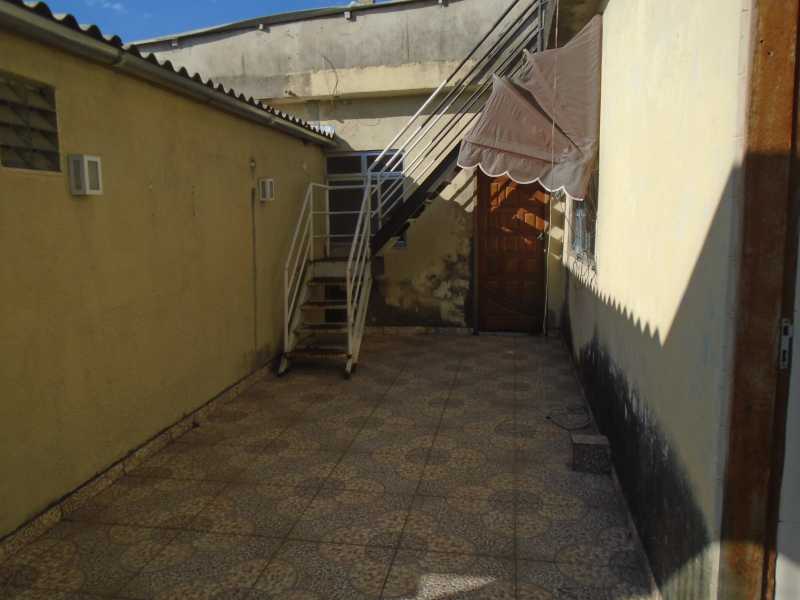 Conheça ÁREA EXTERNA - FOTO 02 do imóvel - GRADIM - RUA ALBERTINA TORRES, 48 APT 101 - R 900,00 (VISITAÇÃO SOMENTE AGENDANDO) - CEAP20056 - 7 ÁREA EXTERNA - FOTO 02 - GRADIM - RUA ALBERTINA TORRES, 48 APT 101 - R 900,00 (VISITAÇÃO SOMENTE AGENDANDO) - CEAP20056 - 7