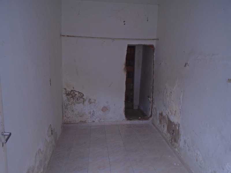 Conheça QUARTO EXTERNO - FOTO 01 do imóvel - VENDA DA CRUZ - RUA DR. MARCH, 490 - R 1.500,00 COMERCIAL - CECC30002 - 20 QUARTO EXTERNO - FOTO 01 - VENDA DA CRUZ - RUA DR. MARCH, 490 - R 1.500,00 COMERCIAL - CECC30002 - 20