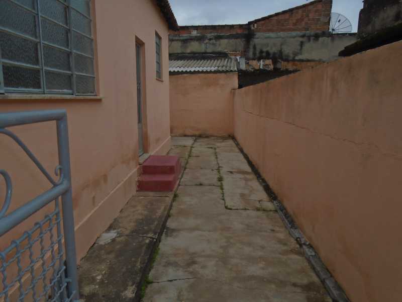 Conheça QUINTAL - FOTO 01 do imóvel - PORTO VELHO - RUA LENOR, 273 CASA 01 R 900,00 - CECA20055 - 20 QUINTAL - FOTO 01 - PORTO VELHO - RUA LENOR, 273 CASA 01 R 900,00 - CECA20055 - 20