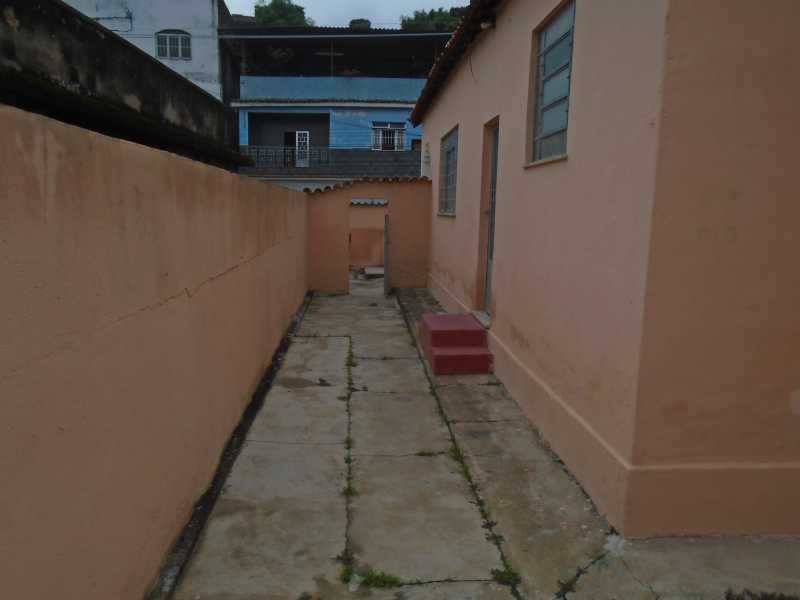 Conheça QUINTAL - FOTO 02 do imóvel - PORTO VELHO - RUA LENOR, 273 CASA 01 R 900,00 - CECA20055 - 21 QUINTAL - FOTO 02 - PORTO VELHO - RUA LENOR, 273 CASA 01 R 900,00 - CECA20055 - 21