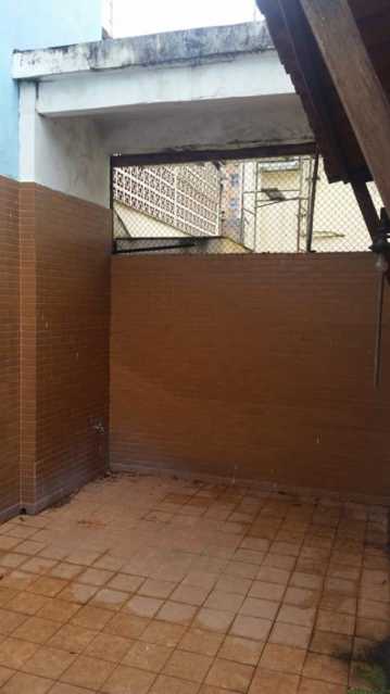 Conheça Área Externa Cima 2 do imóvel - VENDO CASA TIJUCA, METRÔ SAENS PENA, 2 QUARTOS - WCCA20003 - 24 Área Externa Cima 2 - VENDO CASA TIJUCA, METRÔ SAENS PENA, 2 QUARTOS - WCCA20003 - 24