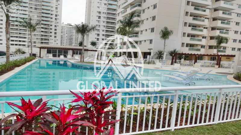 Conheça piscina. do imóvel - Apartamento dois quartos na Barra da Tijuca - REAP20153 - 1 piscina. - Apartamento dois quartos na Barra da Tijuca - REAP20153 - 1