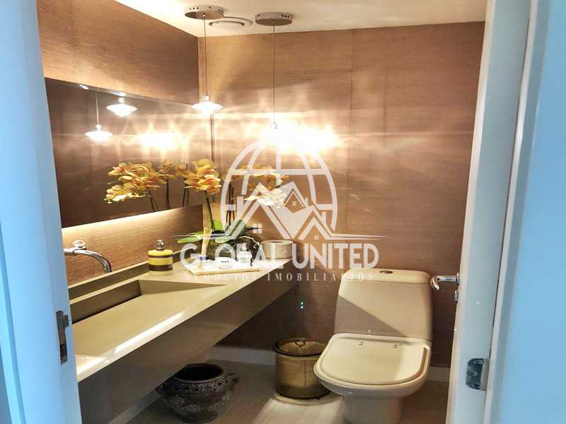 Conheça 9 Lavabo. do imóvel - Apartamento Rio de Janeiro, Barra da Tijuca, RJ Para Venda e Aluguel, 4 Quartos, 435m² - REAP40019 - 11 9 Lavabo. - Apartamento Rio de Janeiro, Barra da Tijuca, RJ Para Venda e Aluguel, 4 Quartos, 435m² - REAP40019 - 11