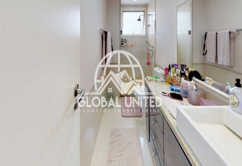 Conheça 21 Banheiro Suite Master Dela do imóvel - Apartamento Rio de Janeiro, Barra da Tijuca, RJ Para Venda e Aluguel, 4 Quartos, 435m² - REAP40019 - 23 21 Banheiro Suite Master Dela - Apartamento Rio de Janeiro, Barra da Tijuca, RJ Para Venda e Aluguel, 4 Quartos, 435m² - REAP40019 - 23