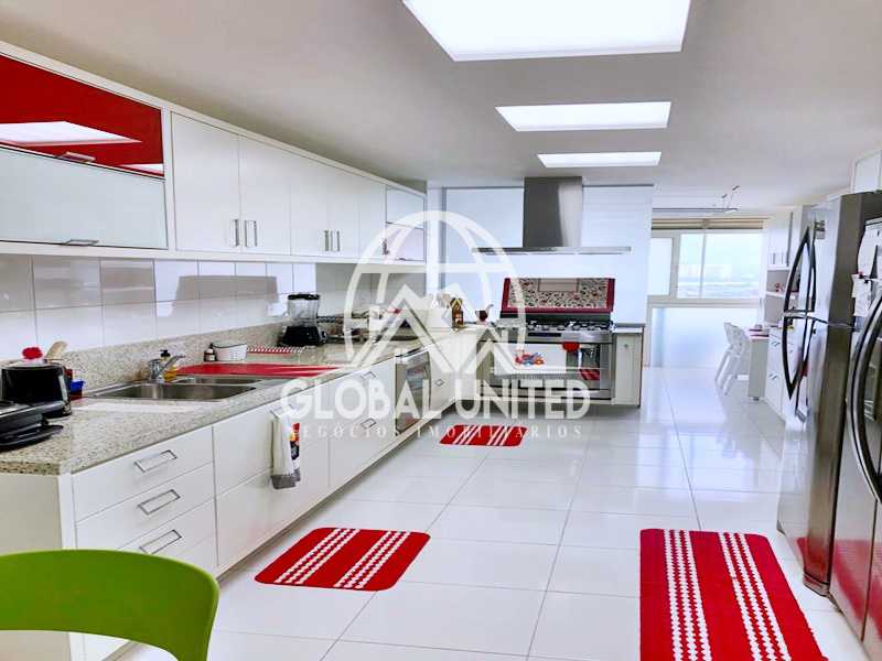Conheça 24 Cozinha. do imóvel - Apartamento Rio de Janeiro, Barra da Tijuca, RJ Para Venda e Aluguel, 4 Quartos, 435m² - REAP40019 - 26 24 Cozinha. - Apartamento Rio de Janeiro, Barra da Tijuca, RJ Para Venda e Aluguel, 4 Quartos, 435m² - REAP40019 - 26