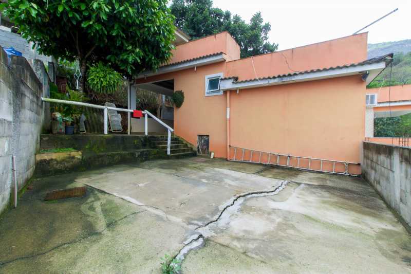 Conheça 28. Área Externa do imóvel - Terreno em Jacarepagua - REMF00002 - 27 28. Área Externa - Terreno em Jacarepagua - REMF00002 - 27