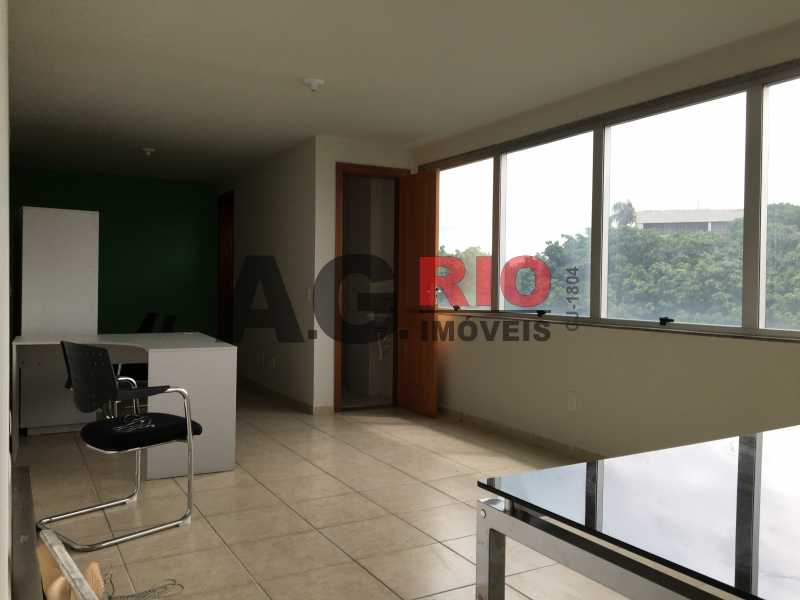 Conheça 1 do imóvel - Sala Comercial Praça Saiqui,Rio de Janeiro,Vila Valqueire,RJ Para Alugar,32m² - VV2022 - 1 1 - Sala Comercial Praça Saiqui,Rio de Janeiro,Vila Valqueire,RJ Para Alugar,32m² - VV2022 - 1