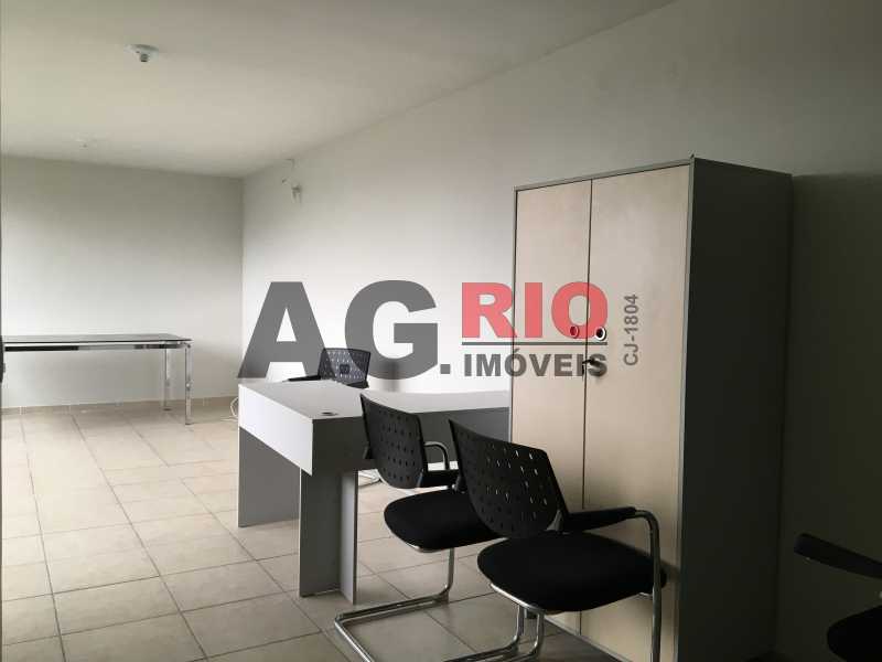 Conheça 5 do imóvel - Sala Comercial Praça Saiqui,Rio de Janeiro,Vila Valqueire,RJ Para Alugar,32m² - VV2022 - 6 5 - Sala Comercial Praça Saiqui,Rio de Janeiro,Vila Valqueire,RJ Para Alugar,32m² - VV2022 - 6