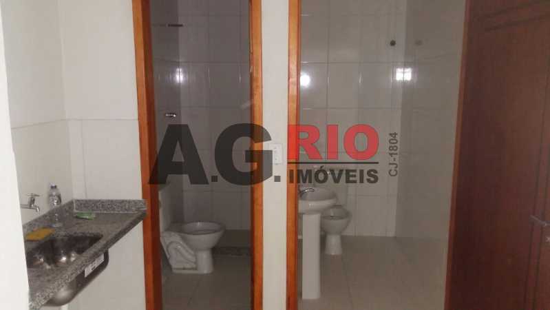 Conheça WhatsApp Image 2017-10-26 at 0 do imóvel - Loja 276m² para alugar Rio de Janeiro,RJ - R$ 18.000 - TQ2059 - 8 WhatsApp Image 2017-10-26 at 0 - Loja 276m² para alugar Rio de Janeiro,RJ - R$ 18.000 - TQ2059 - 8