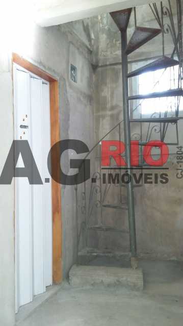 Conheça WhatsApp Image 2018-05-05 at 1 do imóvel - Casa de Vila À Venda - Rio de Janeiro - RJ - Vila Valqueire - VVCV30004 - 18 WhatsApp Image 2018-05-05 at 1 - Casa de Vila À Venda - Rio de Janeiro - RJ - Vila Valqueire - VVCV30004 - 18