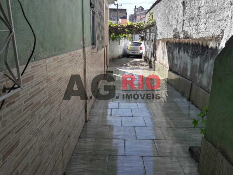 Conheça WhatsApp Image 2019-10-31 at 1 do imóvel - Casa 4 quartos à venda Rio de Janeiro,RJ - R$ 320.000 - VVCA40030 - 3 WhatsApp Image 2019-10-31 at 1 - Casa 4 quartos à venda Rio de Janeiro,RJ - R$ 320.000 - VVCA40030 - 3