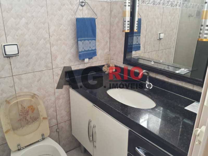 Conheça WhatsApp Image 2019-10-31 at 1 do imóvel - Casa 4 quartos à venda Rio de Janeiro,RJ - R$ 320.000 - VVCA40030 - 18 WhatsApp Image 2019-10-31 at 1 - Casa 4 quartos à venda Rio de Janeiro,RJ - R$ 320.000 - VVCA40030 - 18