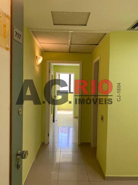 Conheça WhatsApp Image 2021-04-30 at 1 do imóvel - Sala Comercial 28m² para alugar Rio de Janeiro,RJ - R$ 500 - FRSL00021 - 3 WhatsApp Image 2021-04-30 at 1 - Sala Comercial 28m² para alugar Rio de Janeiro,RJ - R$ 500 - FRSL00021 - 3
