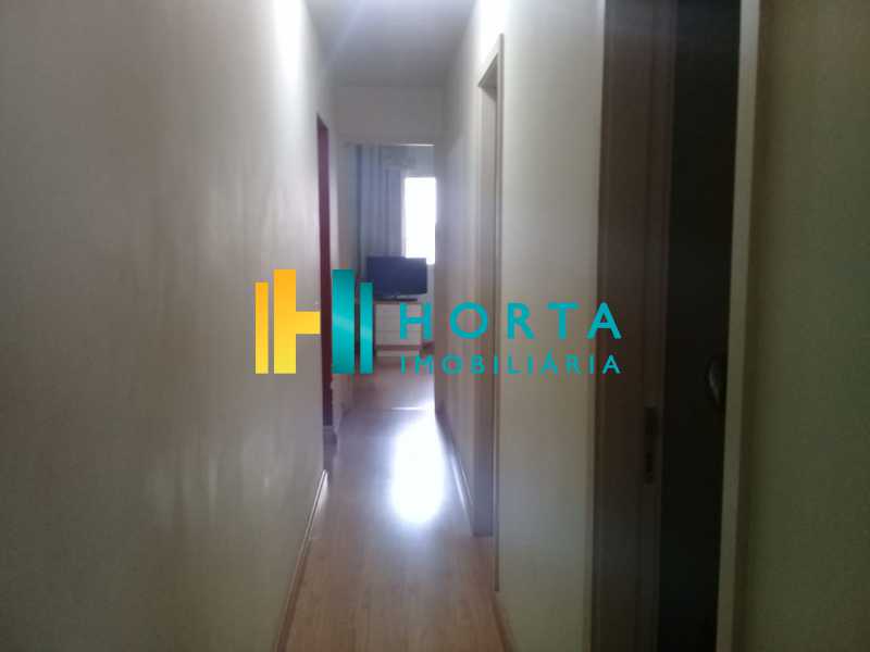 Conheça 2baaf8a6-4d37-42ac-a69b-8d5809 do imóvel - Excelente apartamento de três quartos, sendo uma suíte, amplo salão dividido em dois ambientes, varanda, cozinha, dependência completa, com duas vagas de garagem. Fundos, silencioso, reformado, chão de tábua corrida, excelente localização no Humaitá. - CPAP31708 - 5 2baaf8a6-4d37-42ac-a69b-8d5809 - Excelente apartamento de três quartos, sendo uma suíte, amplo salão dividido em dois ambientes, varanda, cozinha, dependência completa, com duas vagas de garagem. Fundos, silencioso, reformado, chão de tábua corrida, excelente localização no Humaitá. - CPAP31708 - 5