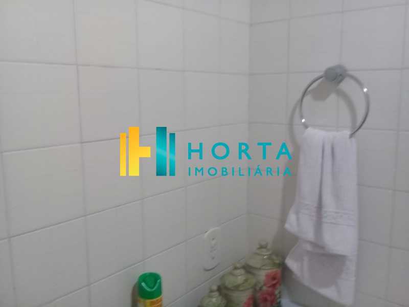 Conheça 5a1a28de-d888-4fd3-8b93-aa9b37 do imóvel - Excelente apartamento de três quartos, sendo uma suíte, amplo salão dividido em dois ambientes, varanda, cozinha, dependência completa, com duas vagas de garagem. Fundos, silencioso, reformado, chão de tábua corrida, excelente localização no Humaitá. - CPAP31708 - 19 5a1a28de-d888-4fd3-8b93-aa9b37 - Excelente apartamento de três quartos, sendo uma suíte, amplo salão dividido em dois ambientes, varanda, cozinha, dependência completa, com duas vagas de garagem. Fundos, silencioso, reformado, chão de tábua corrida, excelente localização no Humaitá. - CPAP31708 - 19