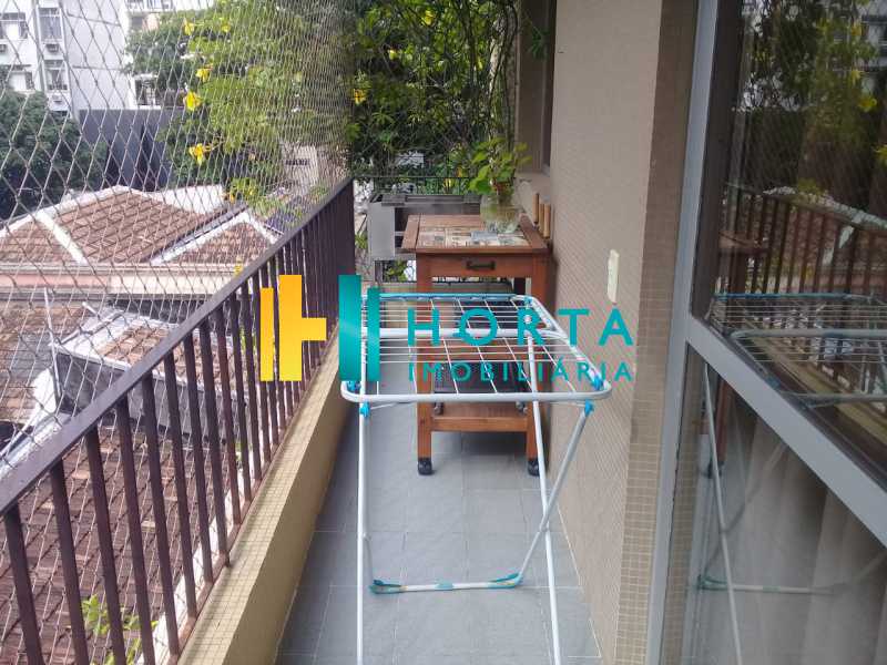 Conheça 197d05f5-08a7-487f-9d6f-667c42 do imóvel - Excelente apartamento de três quartos, sendo uma suíte, amplo salão dividido em dois ambientes, varanda, cozinha, dependência completa, com duas vagas de garagem. Fundos, silencioso, reformado, chão de tábua corrida, excelente localização no Humaitá. - CPAP31708 - 17 197d05f5-08a7-487f-9d6f-667c42 - Excelente apartamento de três quartos, sendo uma suíte, amplo salão dividido em dois ambientes, varanda, cozinha, dependência completa, com duas vagas de garagem. Fundos, silencioso, reformado, chão de tábua corrida, excelente localização no Humaitá. - CPAP31708 - 17