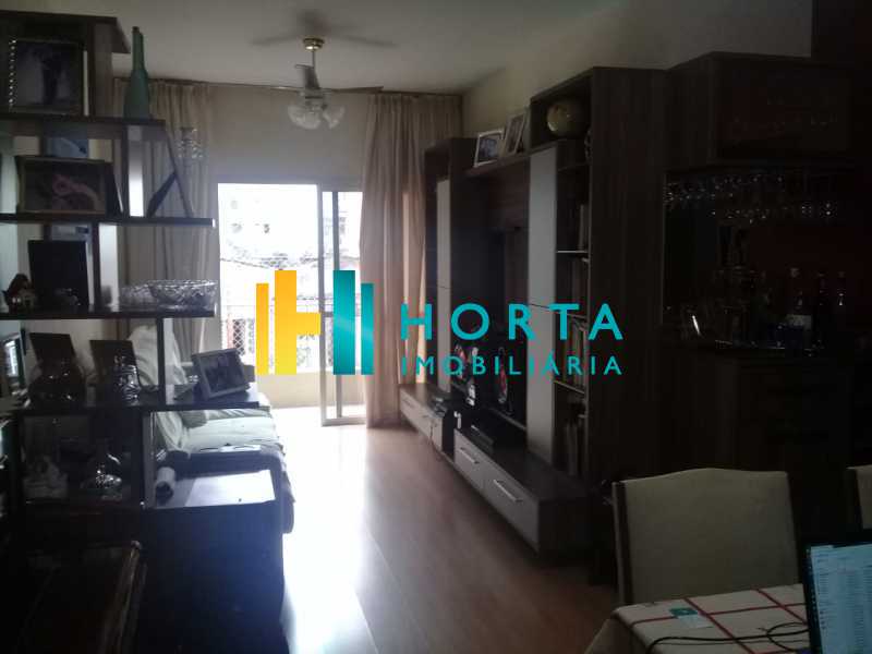 Conheça 998f46b7-d90e-43b9-ac16-4a9fda do imóvel - Excelente apartamento de três quartos, sendo uma suíte, amplo salão dividido em dois ambientes, varanda, cozinha, dependência completa, com duas vagas de garagem. Fundos, silencioso, reformado, chão de tábua corrida, excelente localização no Humaitá. - CPAP31708 - 4 998f46b7-d90e-43b9-ac16-4a9fda - Excelente apartamento de três quartos, sendo uma suíte, amplo salão dividido em dois ambientes, varanda, cozinha, dependência completa, com duas vagas de garagem. Fundos, silencioso, reformado, chão de tábua corrida, excelente localização no Humaitá. - CPAP31708 - 4