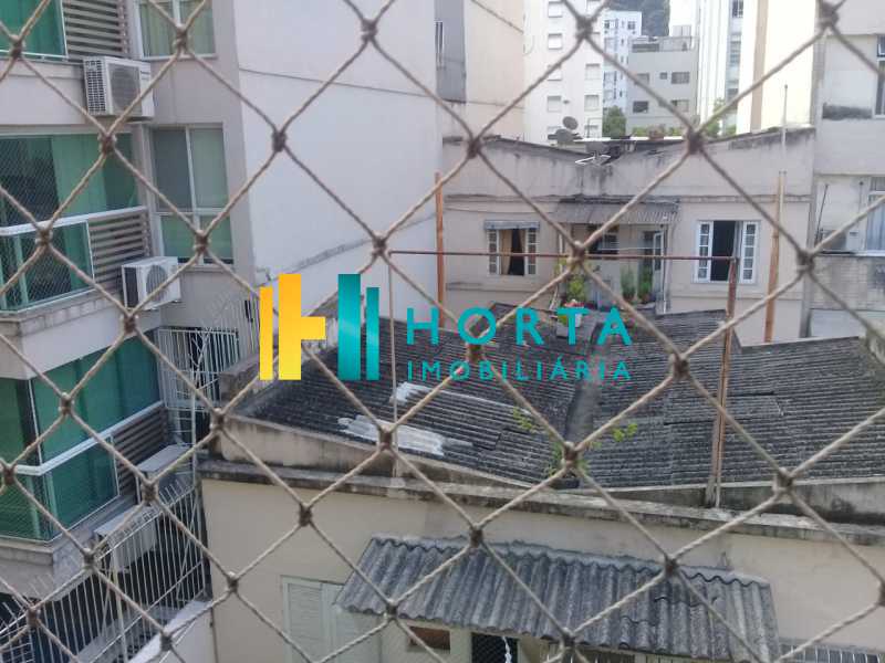 Conheça a0e97ff8-26e5-4f07-9c77-0f035a do imóvel - Excelente apartamento de três quartos, sendo uma suíte, amplo salão dividido em dois ambientes, varanda, cozinha, dependência completa, com duas vagas de garagem. Fundos, silencioso, reformado, chão de tábua corrida, excelente localização no Humaitá. - CPAP31708 - 20 a0e97ff8-26e5-4f07-9c77-0f035a - Excelente apartamento de três quartos, sendo uma suíte, amplo salão dividido em dois ambientes, varanda, cozinha, dependência completa, com duas vagas de garagem. Fundos, silencioso, reformado, chão de tábua corrida, excelente localização no Humaitá. - CPAP31708 - 20