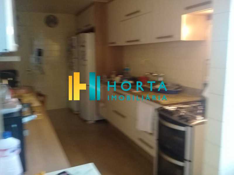 Conheça b62734d2-7e36-4c1f-bc12-192cf8 do imóvel - Excelente apartamento de três quartos, sendo uma suíte, amplo salão dividido em dois ambientes, varanda, cozinha, dependência completa, com duas vagas de garagem. Fundos, silencioso, reformado, chão de tábua corrida, excelente localização no Humaitá. - CPAP31708 - 15 b62734d2-7e36-4c1f-bc12-192cf8 - Excelente apartamento de três quartos, sendo uma suíte, amplo salão dividido em dois ambientes, varanda, cozinha, dependência completa, com duas vagas de garagem. Fundos, silencioso, reformado, chão de tábua corrida, excelente localização no Humaitá. - CPAP31708 - 15