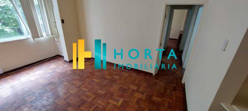 Conheça 14 do imóvel - HORTA IMÓVEIS ALUGA - apartamento quadra praia com 100m², sala, 3 quartos, cozinha, banheiro, área de serviço, dependência completa, no valor de R$ 2.800,00 + condomínio de 1.650,00 + 340,00 mensal do IPTU, entre a Rua Djalma Ulrich e Miguel Lemos. - CPAP32040 - 4 14 - HORTA IMÓVEIS ALUGA - apartamento quadra praia com 100m², sala, 3 quartos, cozinha, banheiro, área de serviço, dependência completa, no valor de R$ 2.800,00 + condomínio de 1.650,00 + 340,00 mensal do IPTU, entre a Rua Djalma Ulrich e Miguel Lemos. - CPAP32040 - 4