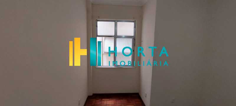 Conheça 41 do imóvel - HORTA IMÓVEIS ALUGA - apartamento quadra praia com 100m², sala, 3 quartos, cozinha, banheiro, área de serviço, dependência completa, no valor de R$ 2.800,00 + condomínio de 1.650,00 + 340,00 mensal do IPTU, entre a Rua Djalma Ulrich e Miguel Lemos. - CPAP32040 - 14 41 - HORTA IMÓVEIS ALUGA - apartamento quadra praia com 100m², sala, 3 quartos, cozinha, banheiro, área de serviço, dependência completa, no valor de R$ 2.800,00 + condomínio de 1.650,00 + 340,00 mensal do IPTU, entre a Rua Djalma Ulrich e Miguel Lemos. - CPAP32040 - 14