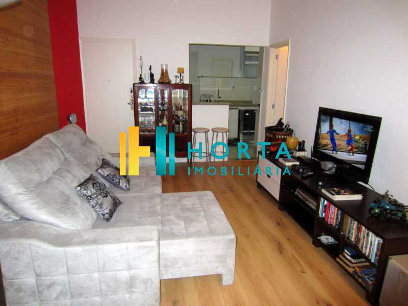 Conheça WhatsApp Image 2020-04-18 at 1 do imóvel - MELHOR OPÇÃO NO LEBLON! Horta Imóveis Vende: 85m², totalmente reformado, 2 quartos, 1 suíte, 2 banheiros, sala em dois ambientes, . Suíte com Home Office, banheiro privativo e armário embutido. Segundo quarto com armário embutido. Cozinha área de serviço - CPAP20108 - 1 WhatsApp Image 2020-04-18 at 1 - MELHOR OPÇÃO NO LEBLON! Horta Imóveis Vende: 85m², totalmente reformado, 2 quartos, 1 suíte, 2 banheiros, sala em dois ambientes, . Suíte com Home Office, banheiro privativo e armário embutido. Segundo quarto com armário embutido. Cozinha área de serviço - CPAP20108 - 1