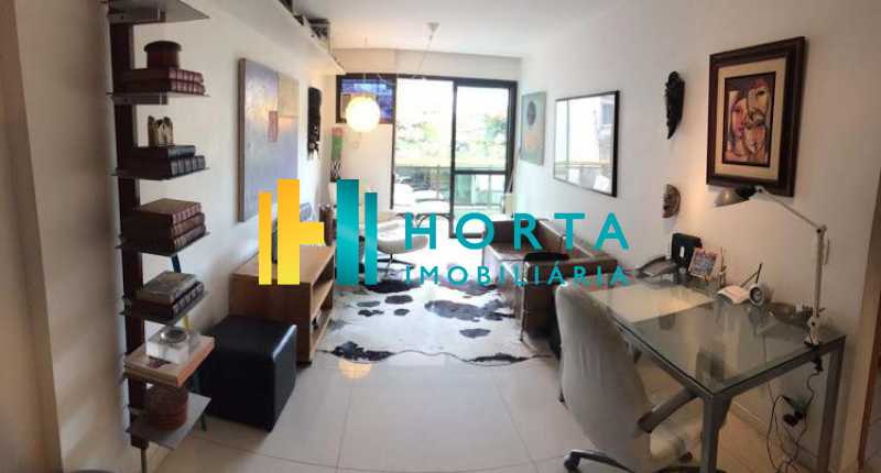 Conheça sala do imóvel - Excelente Flat em Ipanema localizado entre a Praia e a Lagoa. Imóvel composto de sala e quarto, banheiro social, cozinha americana, varanda, vaga na escritura, serviço de quarto. Serviço de lavanderia, academia, piscina, sauna, sala de tv, área de convivê - CPFL10005 - 1 sala - Excelente Flat em Ipanema localizado entre a Praia e a Lagoa. Imóvel composto de sala e quarto, banheiro social, cozinha americana, varanda, vaga na escritura, serviço de quarto. Serviço de lavanderia, academia, piscina, sauna, sala de tv, área de convivê - CPFL10005 - 1