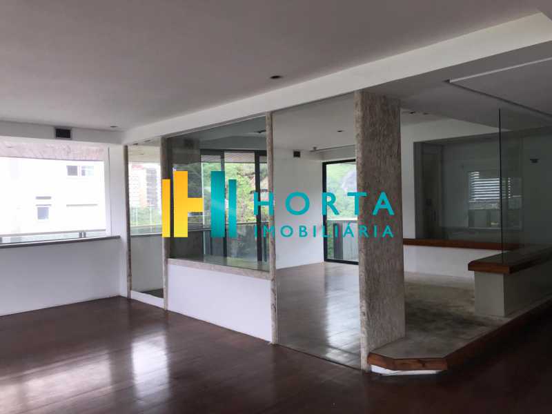 Conheça SALÃO NOBRE do imóvel - Imóvel de alto luxo!!! Apartamento com vista espetacular e eterna para a Lagoa Rodrigo de Freitas! Composto de três suite, sendo uma master com banheira, sala de jantar, de estar e de televisão toda envidraçada, ampla copa cozinha, área de serviço e dois - CPAP31284 - 6 SALÃO NOBRE - Imóvel de alto luxo!!! Apartamento com vista espetacular e eterna para a Lagoa Rodrigo de Freitas! Composto de três suite, sendo uma master com banheira, sala de jantar, de estar e de televisão toda envidraçada, ampla copa cozinha, área de serviço e dois - CPAP31284 - 6