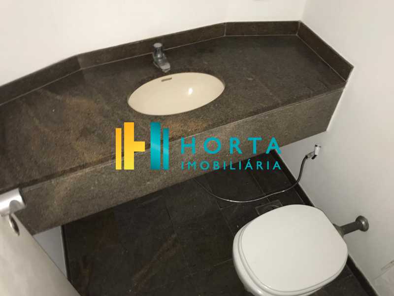 Conheça LAVABO do imóvel - Imóvel de alto luxo!!! Apartamento com vista espetacular e eterna para a Lagoa Rodrigo de Freitas! Composto de três suite, sendo uma master com banheira, sala de jantar, de estar e de televisão toda envidraçada, ampla copa cozinha, área de serviço e dois - CPAP31284 - 11 LAVABO - Imóvel de alto luxo!!! Apartamento com vista espetacular e eterna para a Lagoa Rodrigo de Freitas! Composto de três suite, sendo uma master com banheira, sala de jantar, de estar e de televisão toda envidraçada, ampla copa cozinha, área de serviço e dois - CPAP31284 - 11