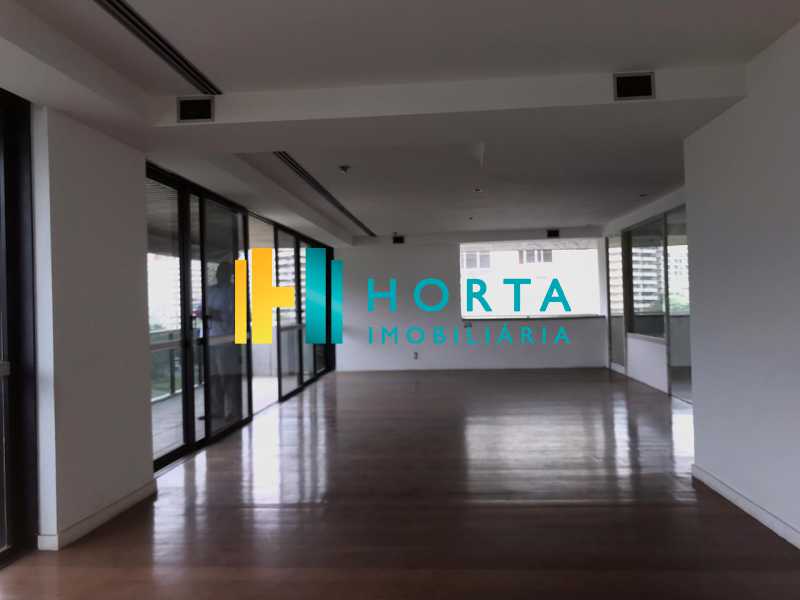Conheça SALÃO NOBRE do imóvel - Imóvel de alto luxo!!! Apartamento com vista espetacular e eterna para a Lagoa Rodrigo de Freitas! Composto de três suite, sendo uma master com banheira, sala de jantar, de estar e de televisão toda envidraçada, ampla copa cozinha, área de serviço e dois - CPAP31284 - 4 SALÃO NOBRE - Imóvel de alto luxo!!! Apartamento com vista espetacular e eterna para a Lagoa Rodrigo de Freitas! Composto de três suite, sendo uma master com banheira, sala de jantar, de estar e de televisão toda envidraçada, ampla copa cozinha, área de serviço e dois - CPAP31284 - 4
