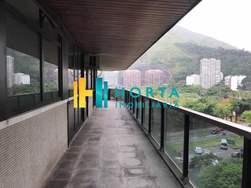 Conheça VARANDA QUARTOS do imóvel - Imóvel de alto luxo!!! Apartamento com vista espetacular e eterna para a Lagoa Rodrigo de Freitas! Composto de três suite, sendo uma master com banheira, sala de jantar, de estar e de televisão toda envidraçada, ampla copa cozinha, área de serviço e dois - CPAP31284 - 13 VARANDA QUARTOS - Imóvel de alto luxo!!! Apartamento com vista espetacular e eterna para a Lagoa Rodrigo de Freitas! Composto de três suite, sendo uma master com banheira, sala de jantar, de estar e de televisão toda envidraçada, ampla copa cozinha, área de serviço e dois - CPAP31284 - 13