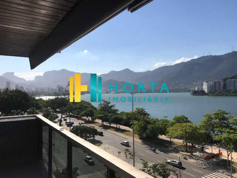 Conheça 21 do imóvel - Imóvel de alto luxo!!! Apartamento com vista espetacular e eterna para a Lagoa Rodrigo de Freitas! Composto de três suite, sendo uma master com banheira, sala de jantar, de estar e de televisão toda envidraçada, ampla copa cozinha, área de serviço e dois - CPAP31284 - 1 21 - Imóvel de alto luxo!!! Apartamento com vista espetacular e eterna para a Lagoa Rodrigo de Freitas! Composto de três suite, sendo uma master com banheira, sala de jantar, de estar e de televisão toda envidraçada, ampla copa cozinha, área de serviço e dois - CPAP31284 - 1