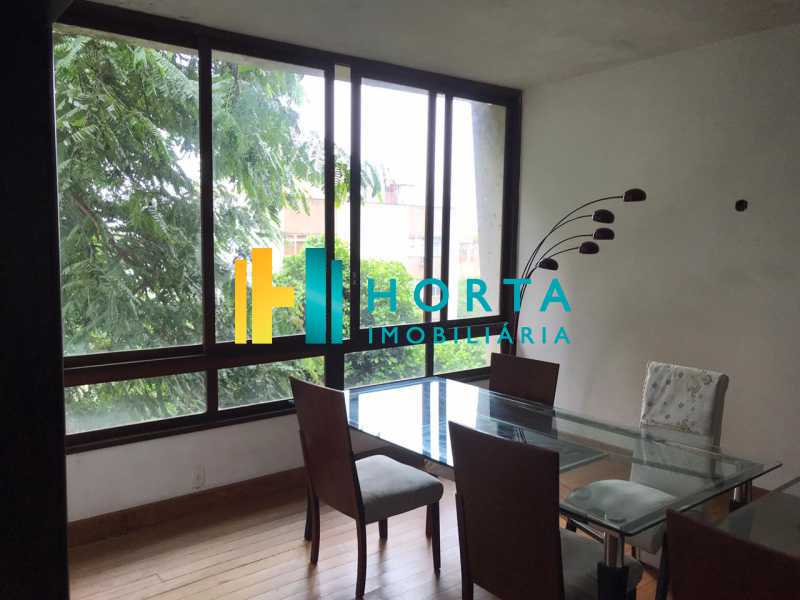 Conheça 2bdc3fc5-80f9-45a3-9bb8-2ab6e0 do imóvel - Casa triplex com 4 quartos sendo 02 suítes, sala s de estar,de jantar e de TV, escritório, lavabo, cozinha, , banheiro social, salão de festas com dois banheiros, área de serviço, depósito, dependência completa de empregada e banheiro auxiliar, com vista - CPCA40009 - 3 2bdc3fc5-80f9-45a3-9bb8-2ab6e0 - Casa triplex com 4 quartos sendo 02 suítes, sala s de estar,de jantar e de TV, escritório, lavabo, cozinha, , banheiro social, salão de festas com dois banheiros, área de serviço, depósito, dependência completa de empregada e banheiro auxiliar, com vista - CPCA40009 - 3