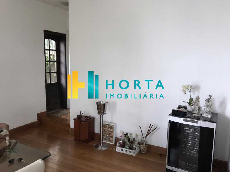 Conheça 1841f663-5319-4307-892e-eafae0 do imóvel - Casa triplex com 4 quartos sendo 02 suítes, sala s de estar,de jantar e de TV, escritório, lavabo, cozinha, , banheiro social, salão de festas com dois banheiros, área de serviço, depósito, dependência completa de empregada e banheiro auxiliar, com vista - CPCA40009 - 7 1841f663-5319-4307-892e-eafae0 - Casa triplex com 4 quartos sendo 02 suítes, sala s de estar,de jantar e de TV, escritório, lavabo, cozinha, , banheiro social, salão de festas com dois banheiros, área de serviço, depósito, dependência completa de empregada e banheiro auxiliar, com vista - CPCA40009 - 7