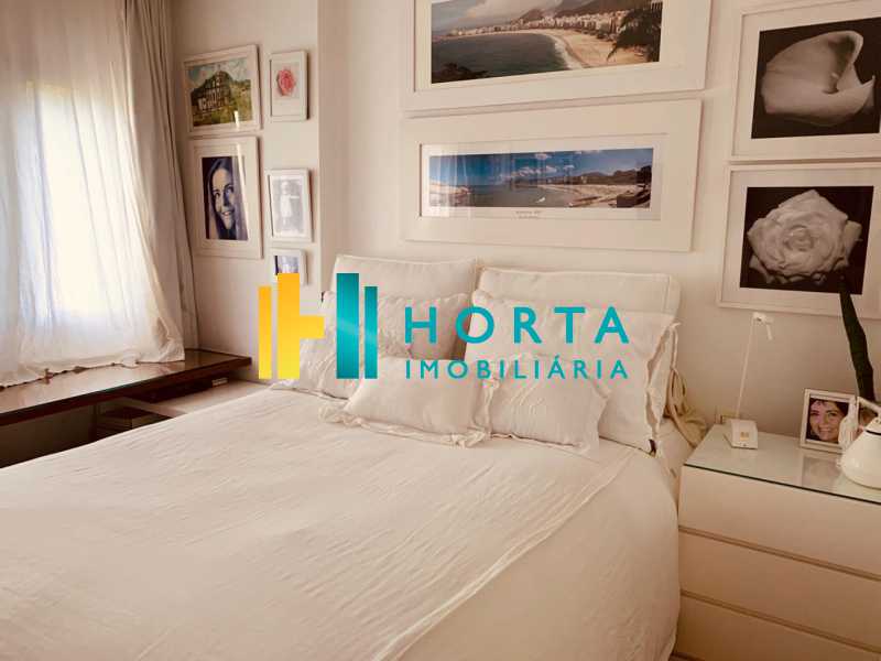 Conheça 0080f24a-2fa0-456c-b489-ecf5bc do imóvel - Apartamento composto de dois quartos, sala, cozinha, área de serviço, banheiro e uma vaga de garagem.Prédio de luxo, localizado em avenida residencial, porém próximo ao centro comercial do bairro, com fácil acesso a bancos, academias, bares e restaurantes - CPAP21049 - 8 0080f24a-2fa0-456c-b489-ecf5bc - Apartamento composto de dois quartos, sala, cozinha, área de serviço, banheiro e uma vaga de garagem.Prédio de luxo, localizado em avenida residencial, porém próximo ao centro comercial do bairro, com fácil acesso a bancos, academias, bares e restaurantes - CPAP21049 - 8