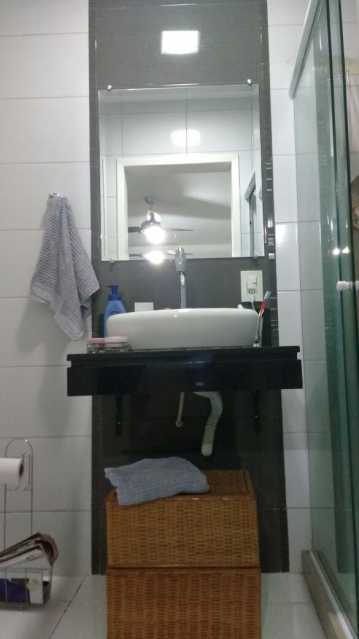 Conheça Banheiro suíte do imóvel - Casa com 3 quartos no centro de Nilópolis! - SICA30017 - 28 Banheiro suíte - Casa com 3 quartos no centro de Nilópolis! - SICA30017 - 28