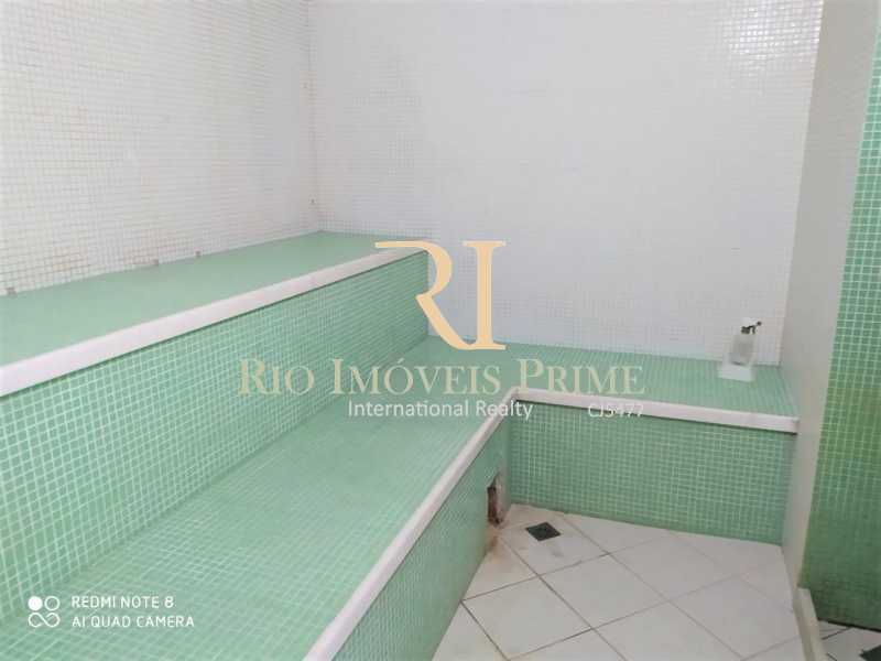 Conheça SAUNA A VAPOR. do empreendimento - Fachada - Macaé Palace Residence Service - 155 - 7 SAUNA A VAPOR. - Fachada - Macaé Palace Residence Service - 155 - 7